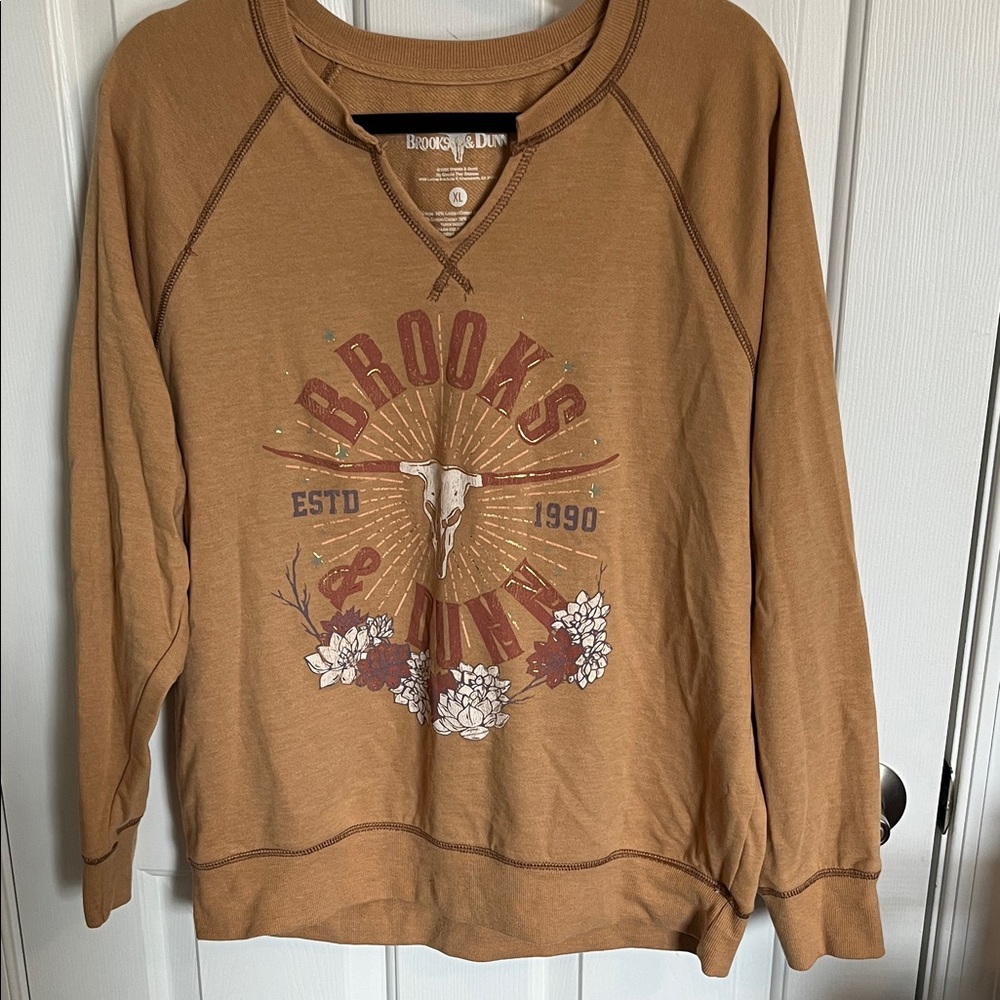 Brooks & Dunn Graphic Sweatshirt